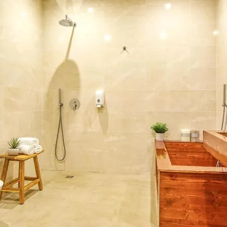 Dream With Luxury Services - Promotion Last Dates! Βιλαμούρα