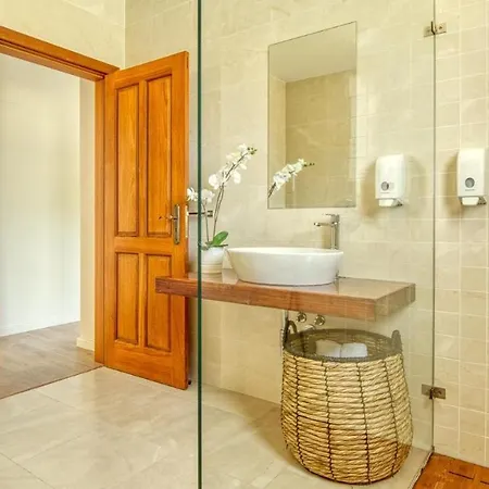 Dream With Luxury Services - Promotion Last Dates! Vila