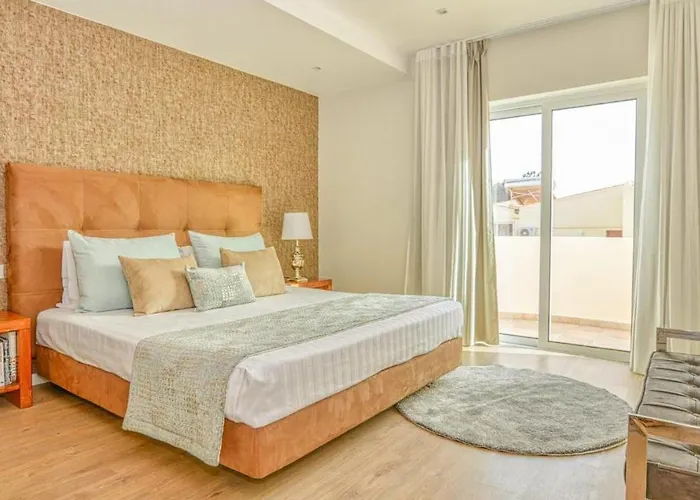 Dream With Luxury Services - Promotion Last Dates! Villa Vilamoura